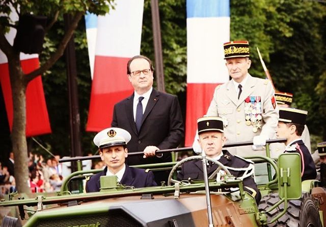 Photo du Président François HOLLANDE de la République au défilé du 14 juillet 2016