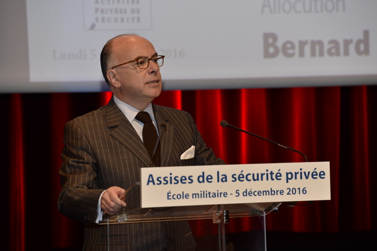 Photo : Allocution d'ouverture des Assises de la sécurité privée par Bernard CAZENEUVE, ministre de l'Intérieur